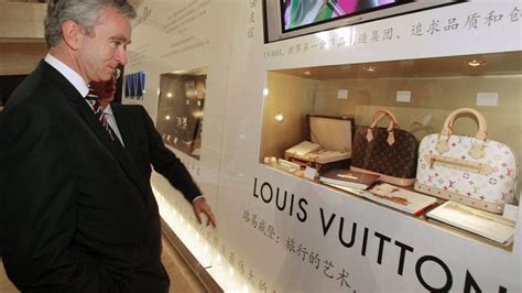 quién es el dueño de louis vuitton|louis vuitton valencia.